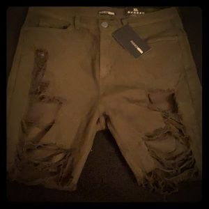 Hunter Green Bermuda Shorts